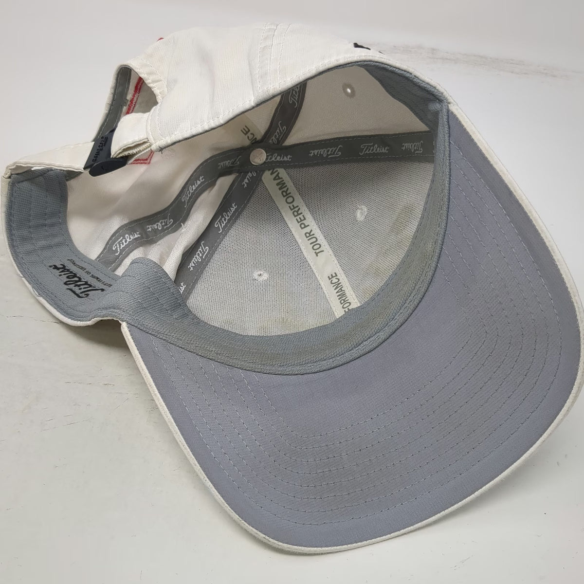 Titleist Baseball Cap White One Size Pro V1 FootJoy Performance Golf Hat
