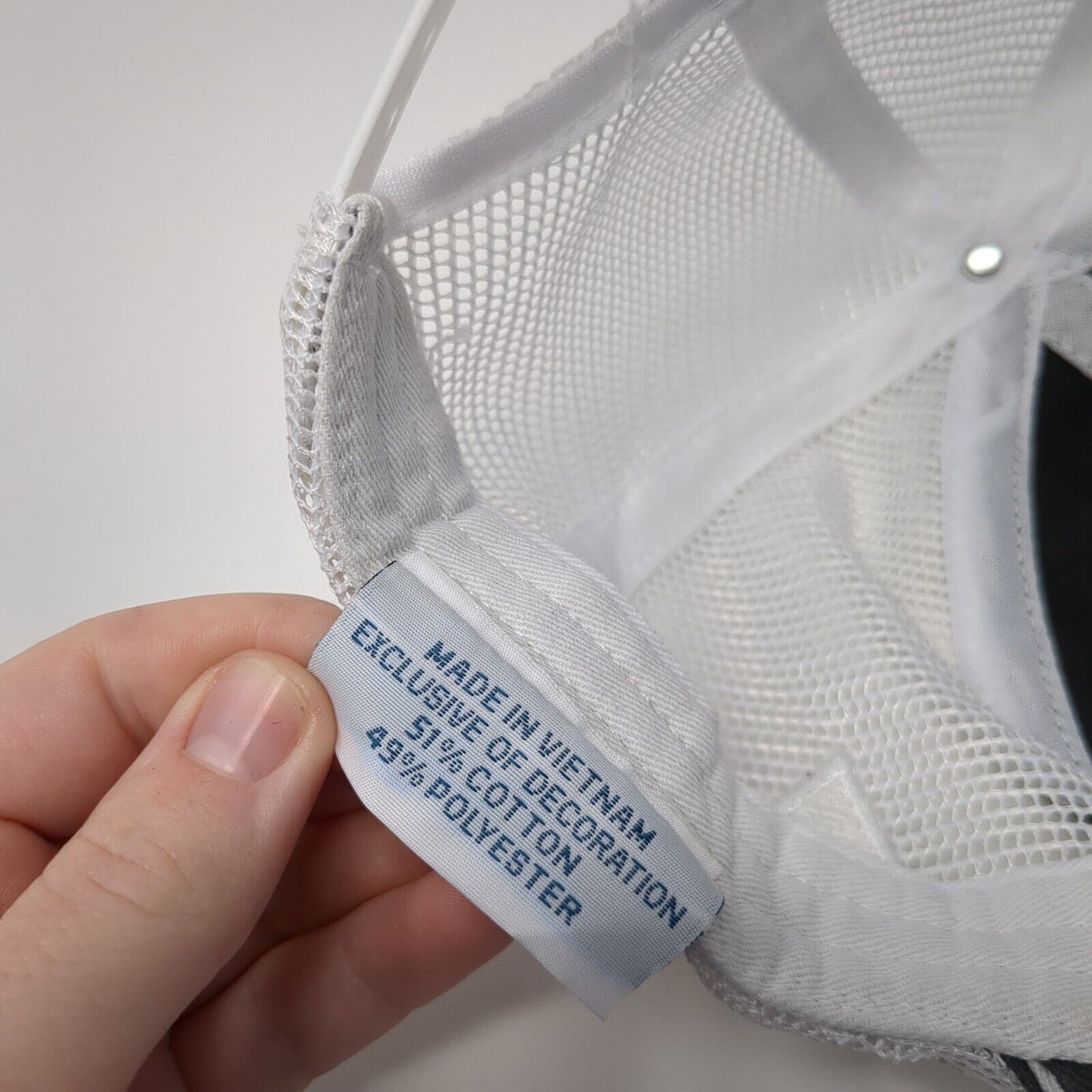 FENDT Agri-Service Snapback Trucker Hat Gray One Size Adjustable Mesh Back Halo