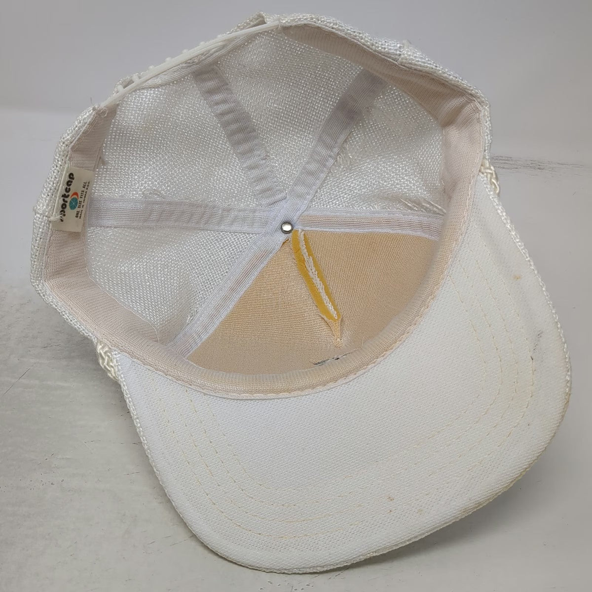 Sportcap 5 Panel White Hat OSFM Sea World 25th Anniversary Snapback Rope Mesh