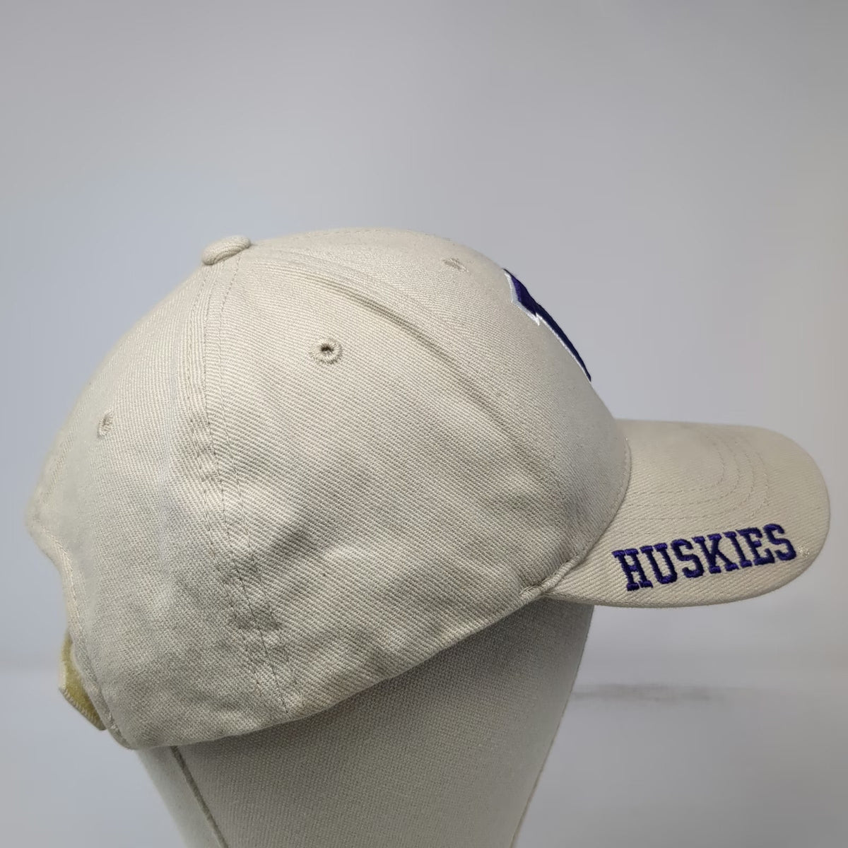 Washington Huskies NCAA Russell Beige One Size Embroidered Logo Strapback Hat