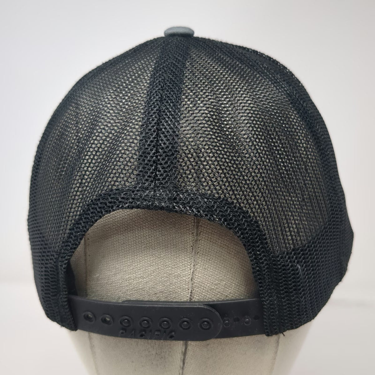 Pacific Headwear Trucker Hat Gray One Size Mesh Snapback Car Wash Logo Flat Bill