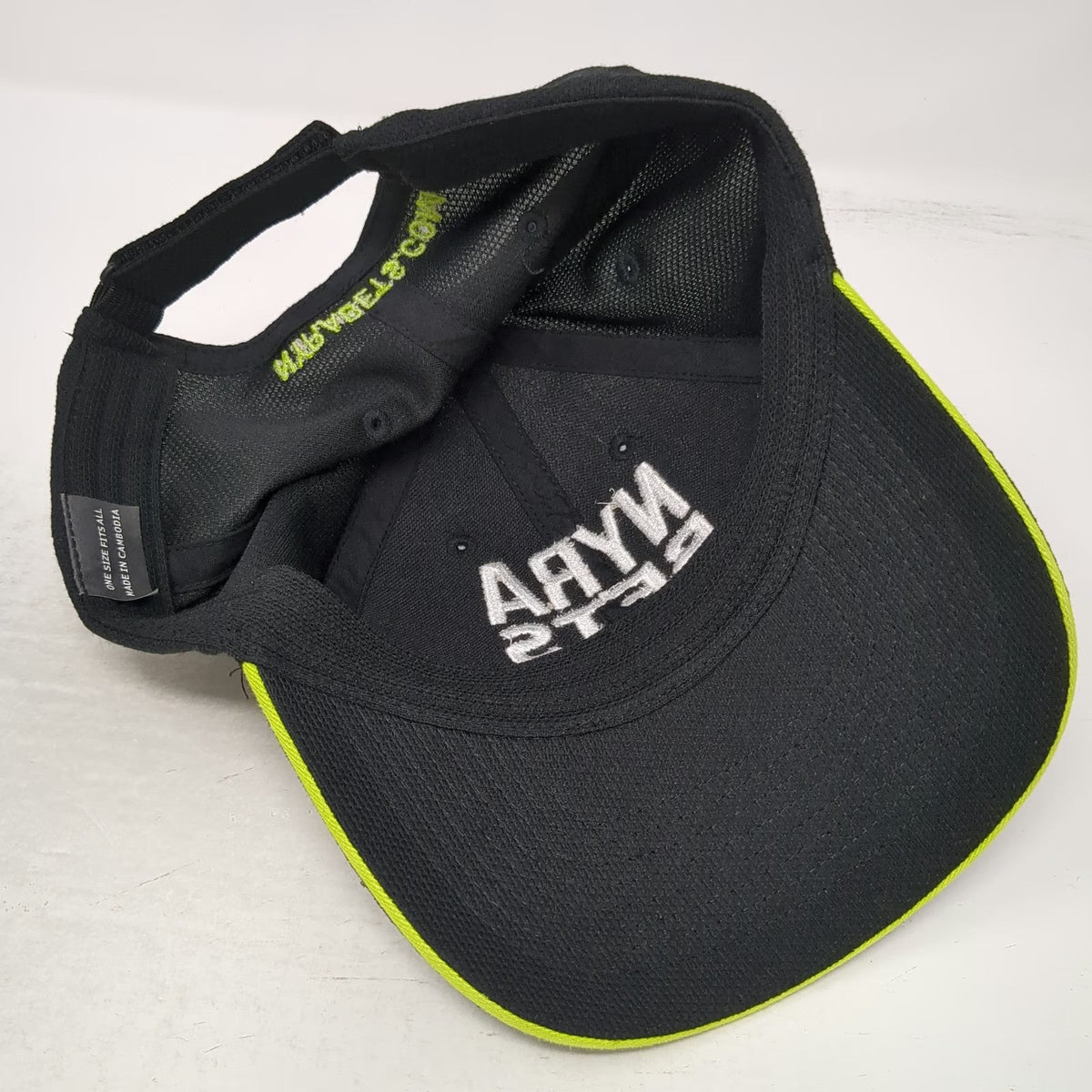 NYRA Bets Horse Racing Betting Black Baseball Cap One Size Hat Strapback Mesh