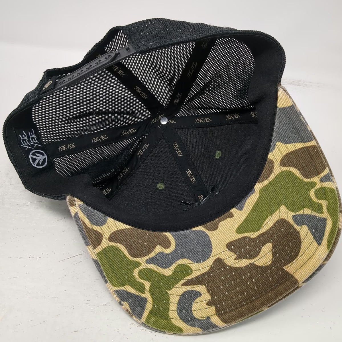 Yee Trucker Hat Green Black One Size Camo Mesh Snapback Embroidered Logo Country