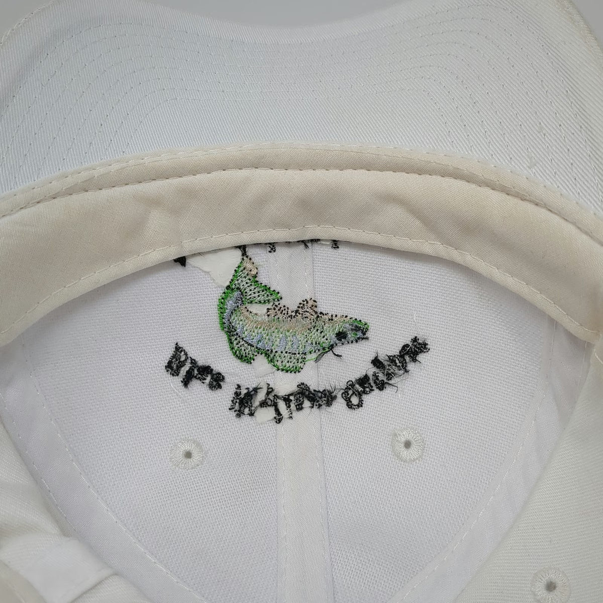 LogoUp Baseball Cap White One Size Blue Walleye Outpost Lac Achepabanca Fish Hat