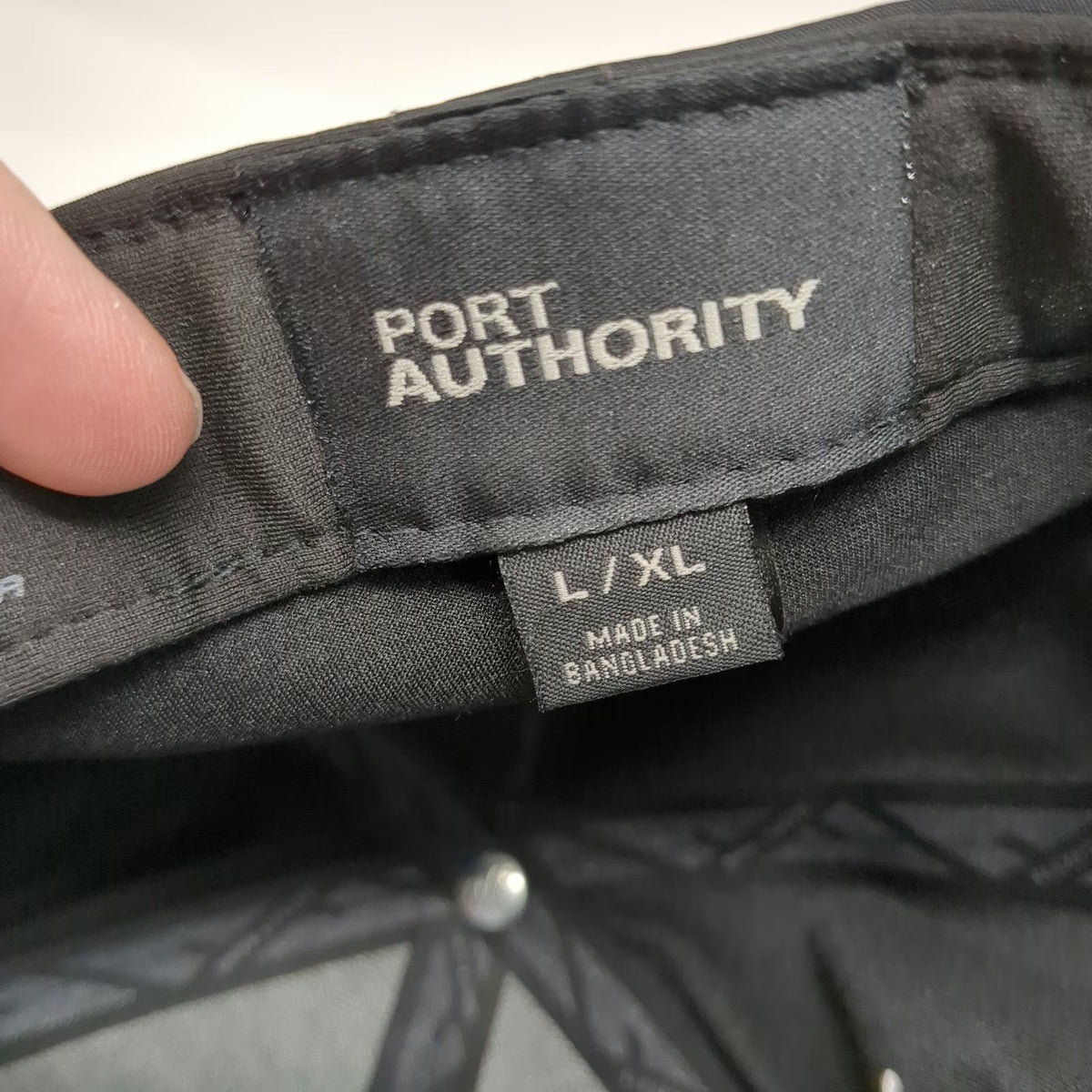 Port Authority Baseball Cap Black Size L XL Fitted Flexfit Delta 100K Club Hat
