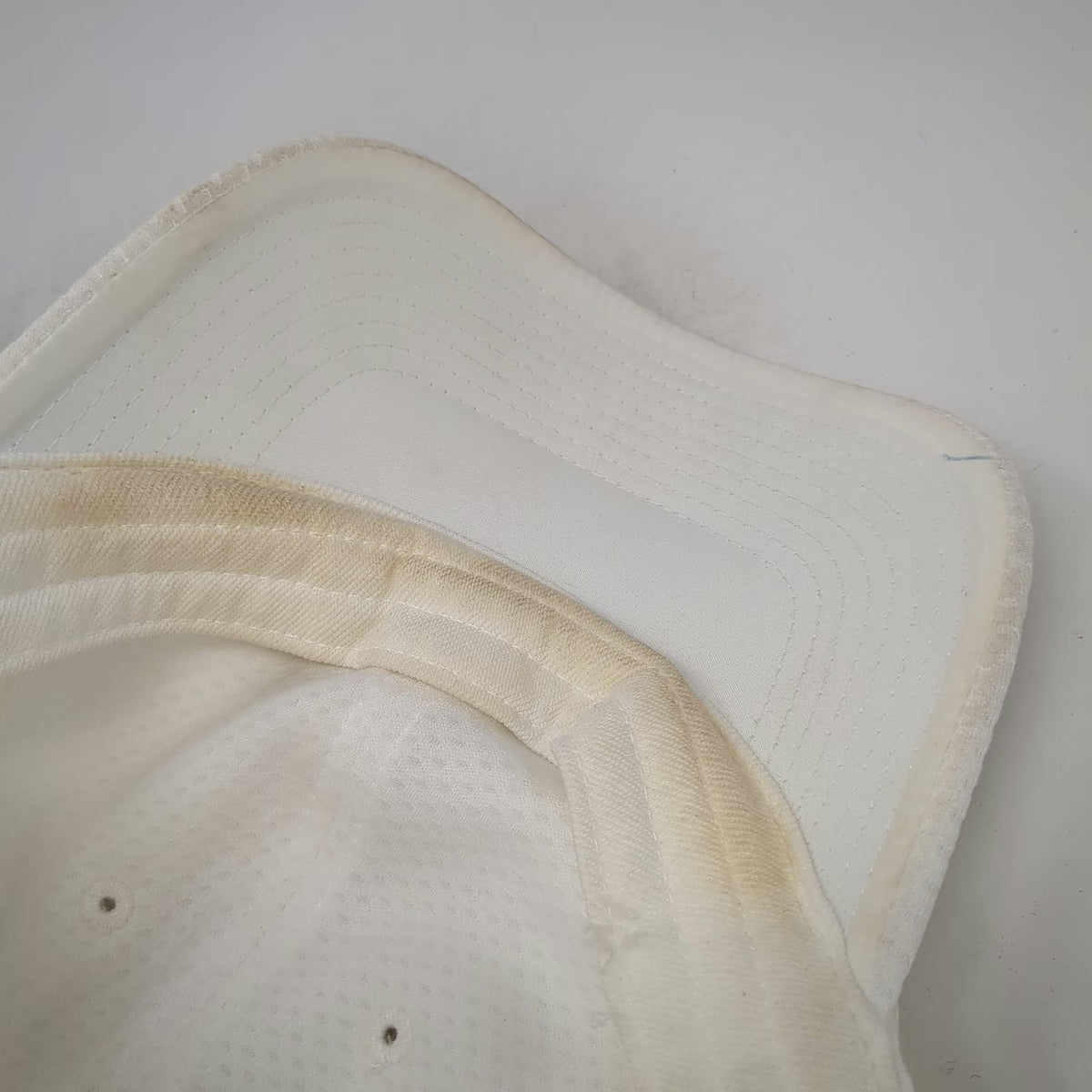 Nike Baseball Cap White One Size Dri-FIT Heritage86 Mesh Slideback Hat Swoosh