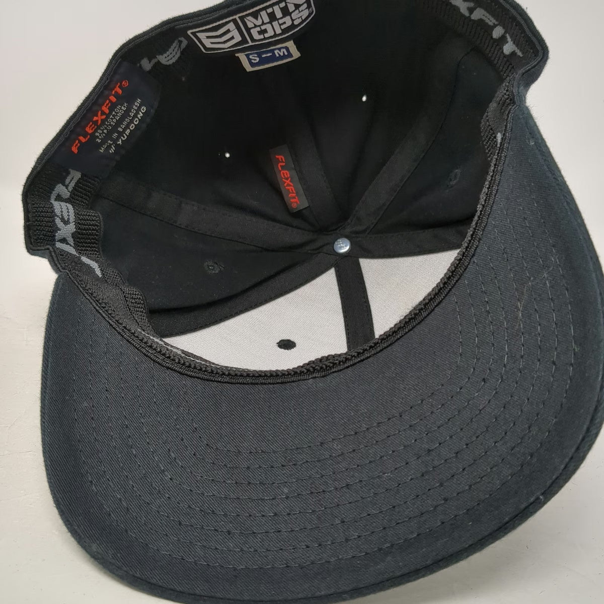 MTN OPS Baseball Cap Black M Flexfit Gray Patch Stretch Fit Performance Gear Hat