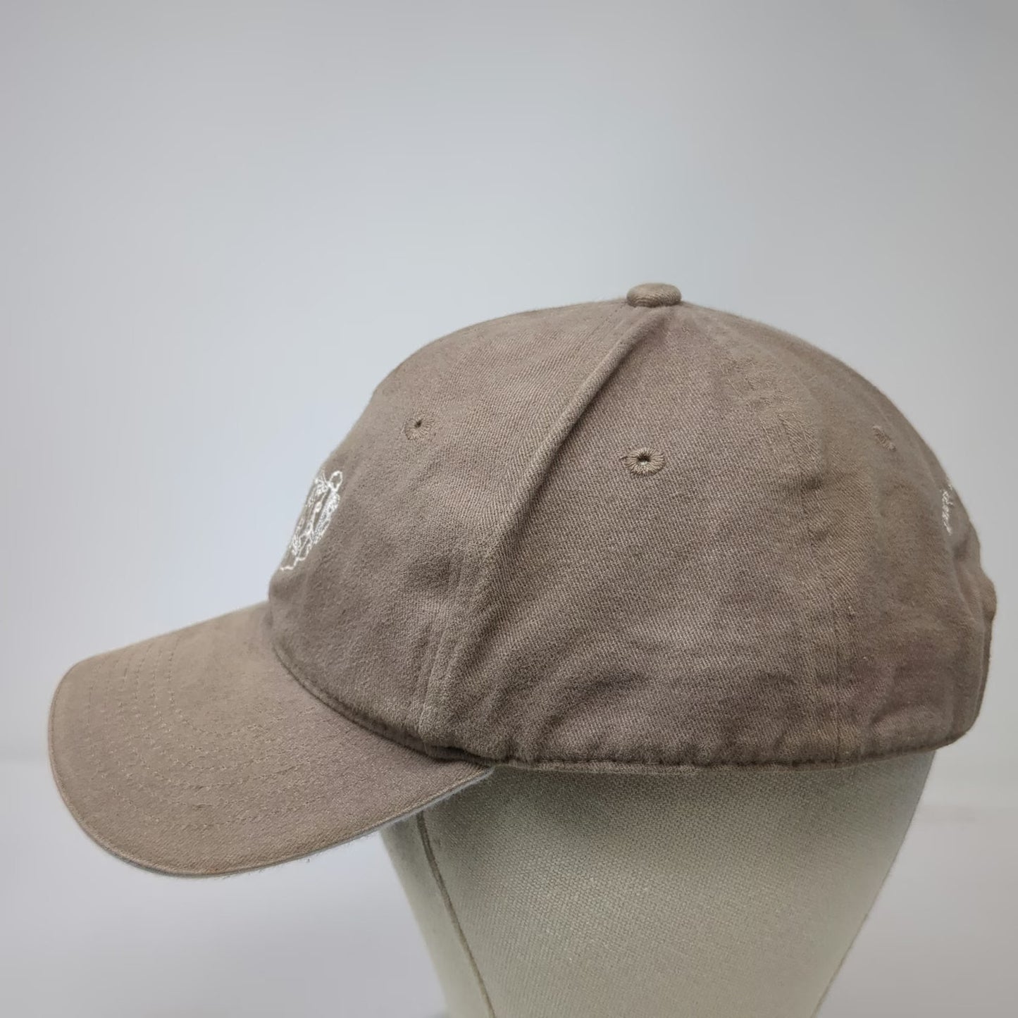 Ducit Supra Montes Baseball Cap Brown Heraldic Crest Latin Text Adjustable Hat