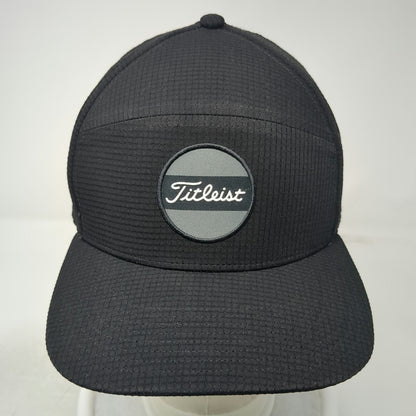 Titleist Snapback Black One Size Perforated Performance Grid Texture Golf Hat