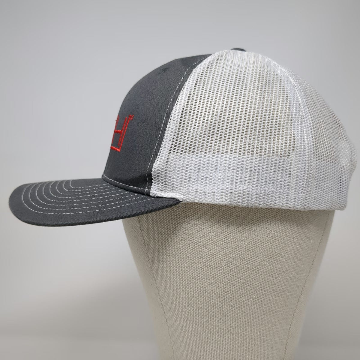 Richardson Trucker Hat Gray White One Size Mesh Back Snapback KVH Intelsat Logo