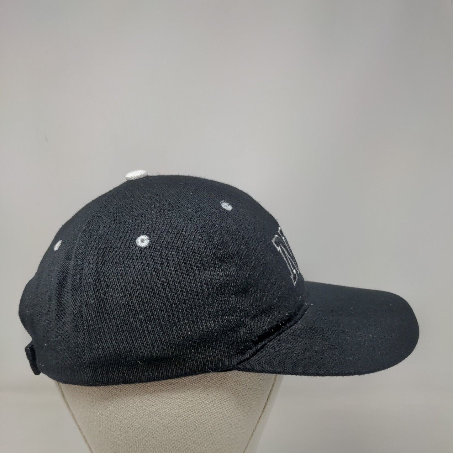 NY Strapback Hat Black One Size Adjustable Embroidered Solid 6 Panel
