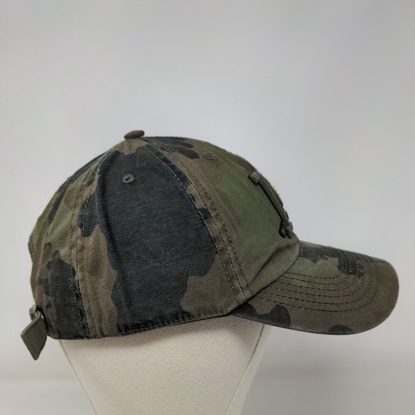 '47 Brand Men's Slideback Camo Hat OS Embroidered Mississippi Braves Logo