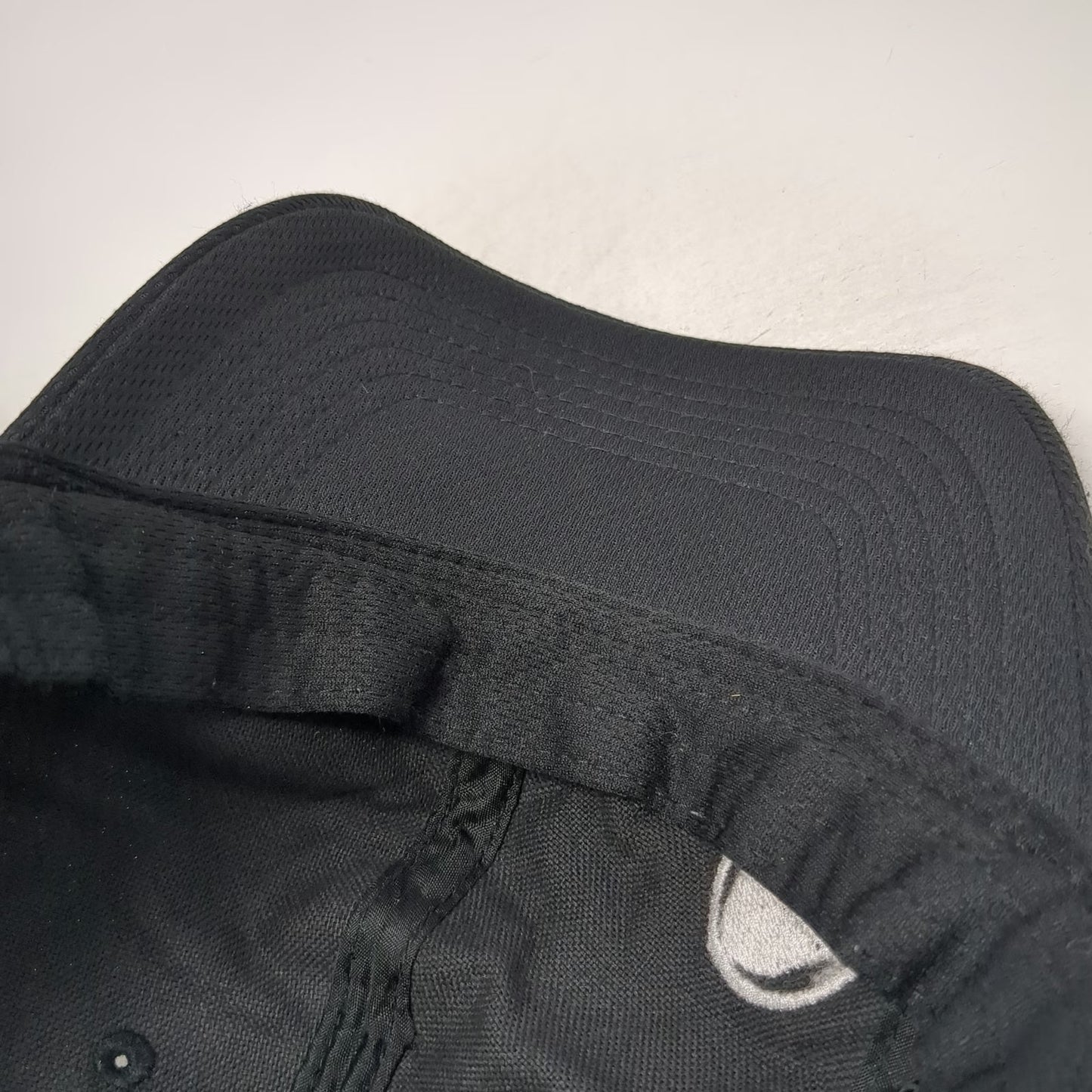 Taco Bell Snapback Black One Size Structured Embroidered Logo Mesh Texture hat