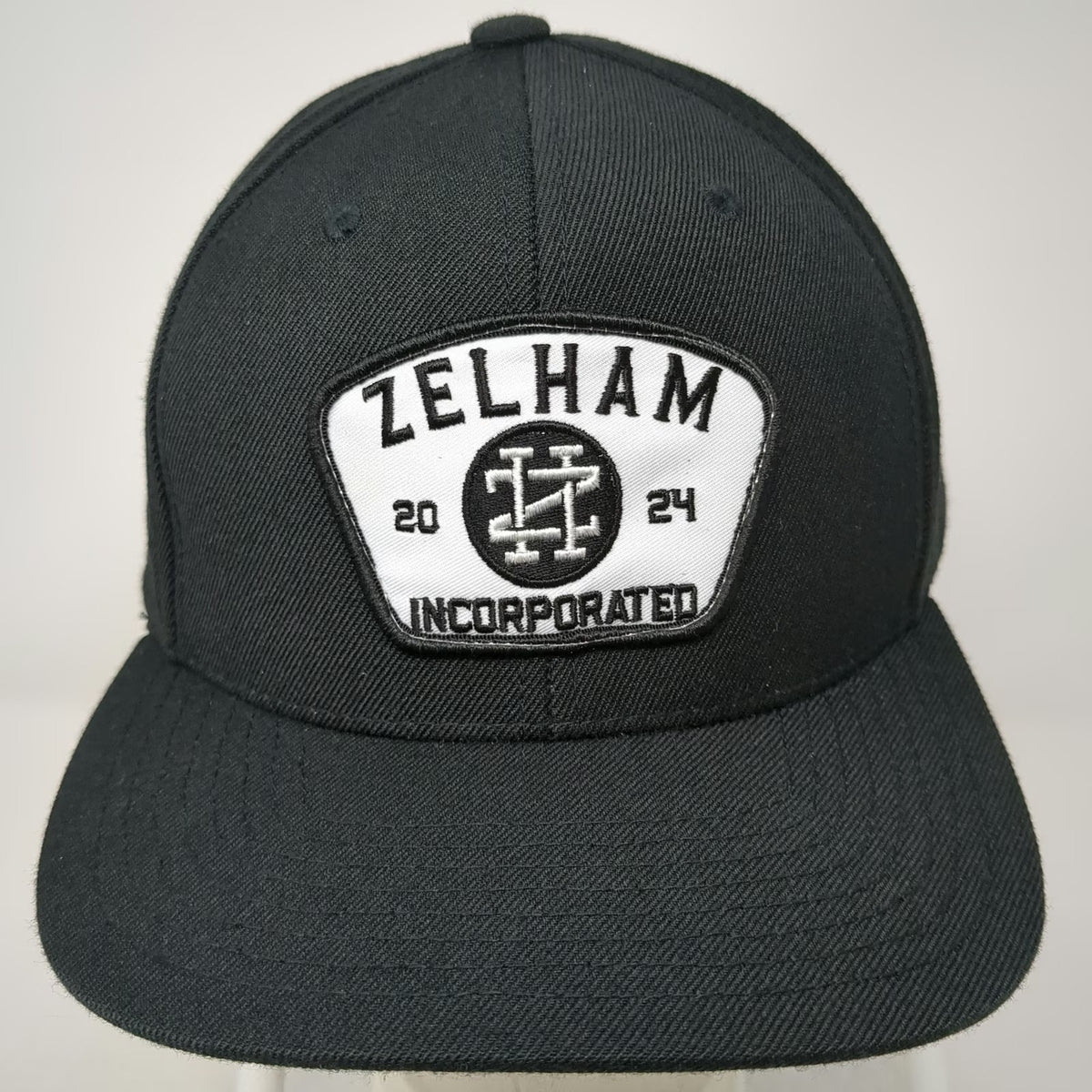 Yupoong Snapback Black One Size Hat Zelham Incorporated Patch Green Under Visor