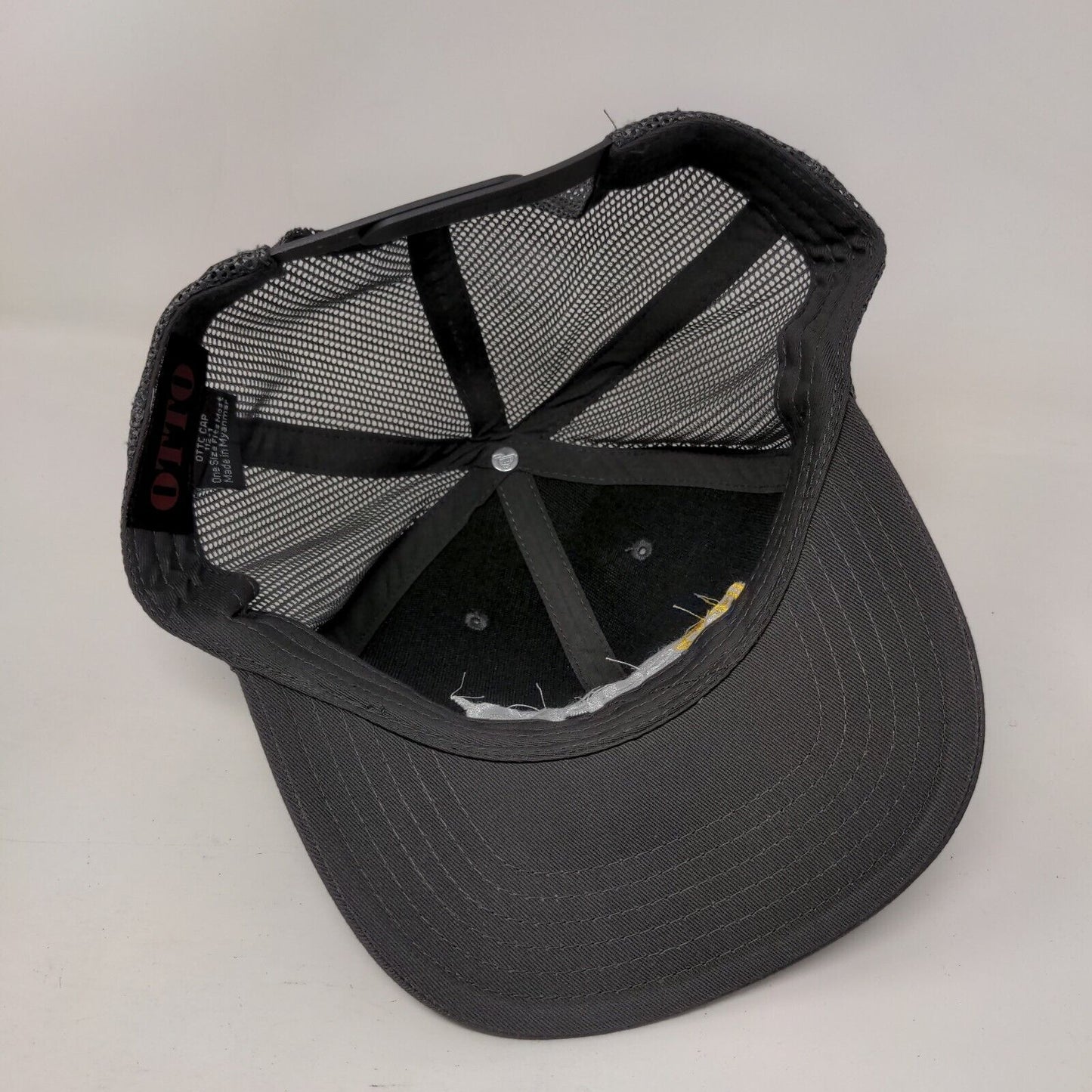 H.D Supply Snapback Trucker Hat Gray OSFM Adjustable Classic Fit Mesh Back Otto