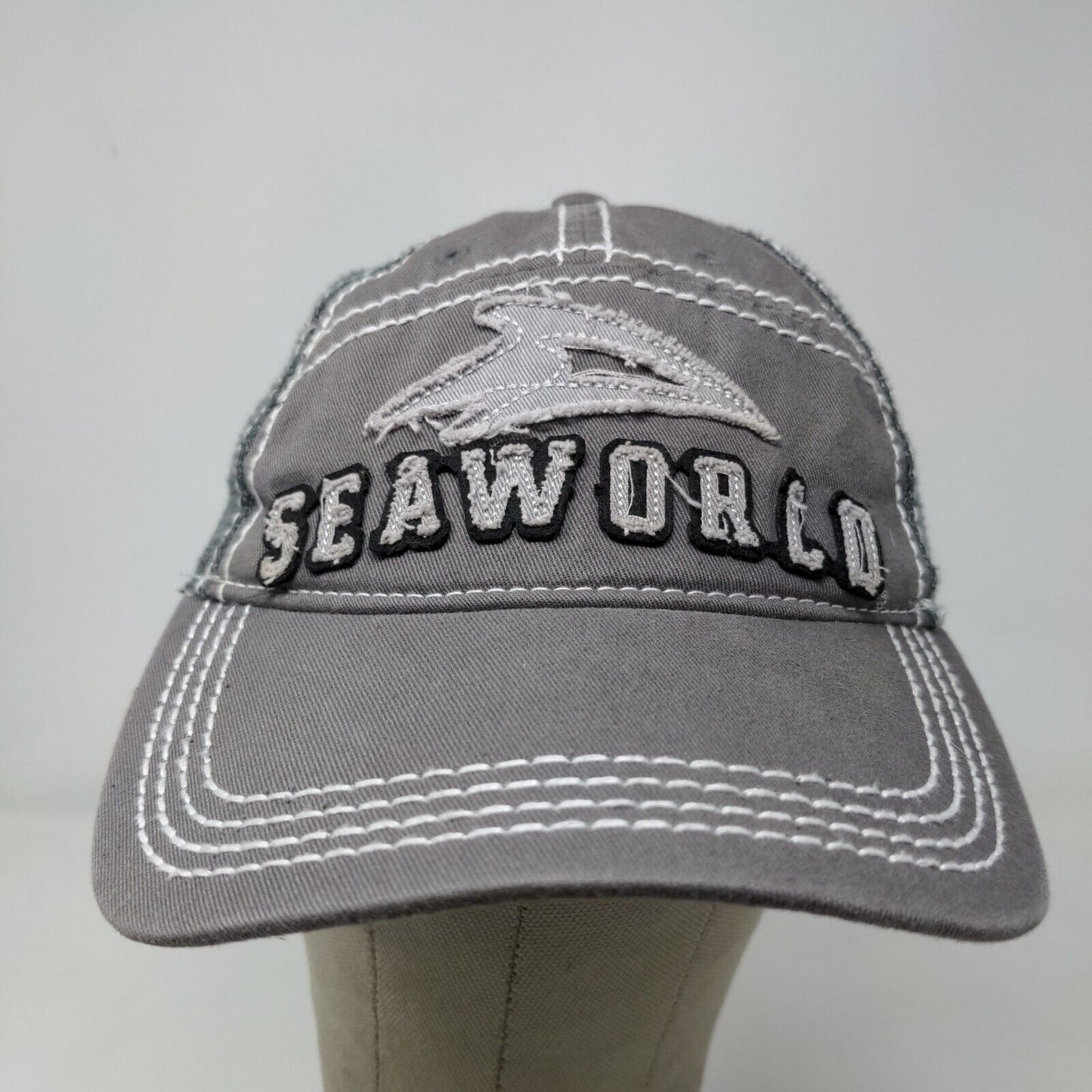 Seaworld Men's Strapback Mesh Back Hat Gray OSFM Patch Logo Embroidered