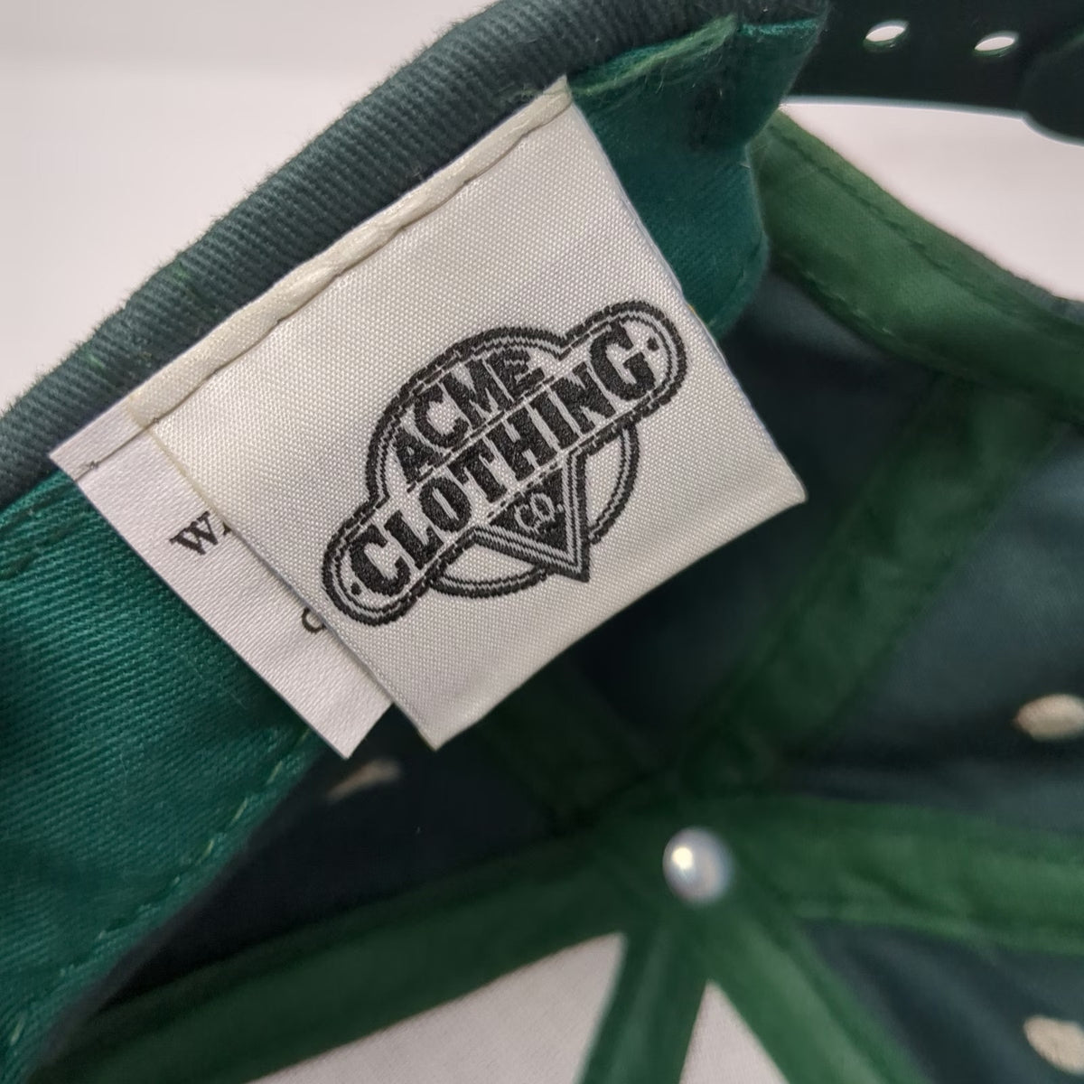 Acme Clothing Co Snapback Green Hat Looney Tunes Bugs Taz Sylvester USA Vintage