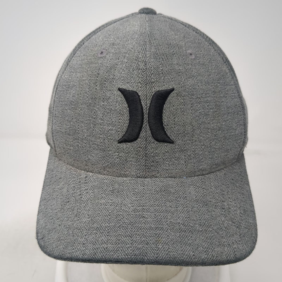 Hurley Baseball Cap Gray XL Flexfit Herringbone Pattern Embroidered Logo hat