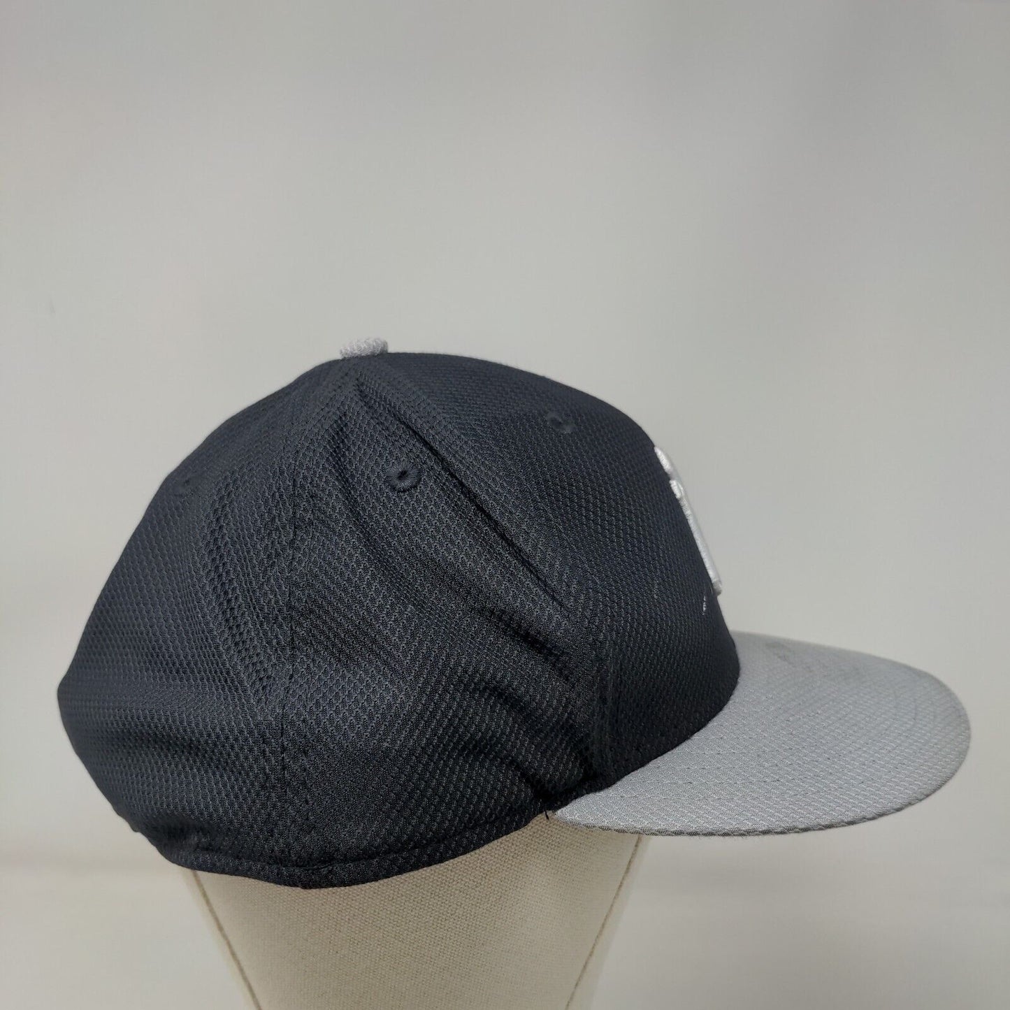 New York Yankees Fitted Hat Multicolor Size 8 MLB New Era 59Fifty Distressed