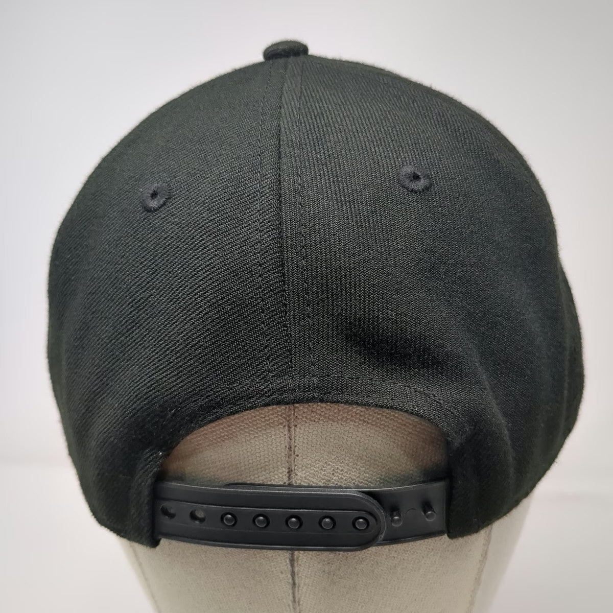 New Era Philadelphia Eagles NFL Snapback Hat Black One Size Embroidered Logo