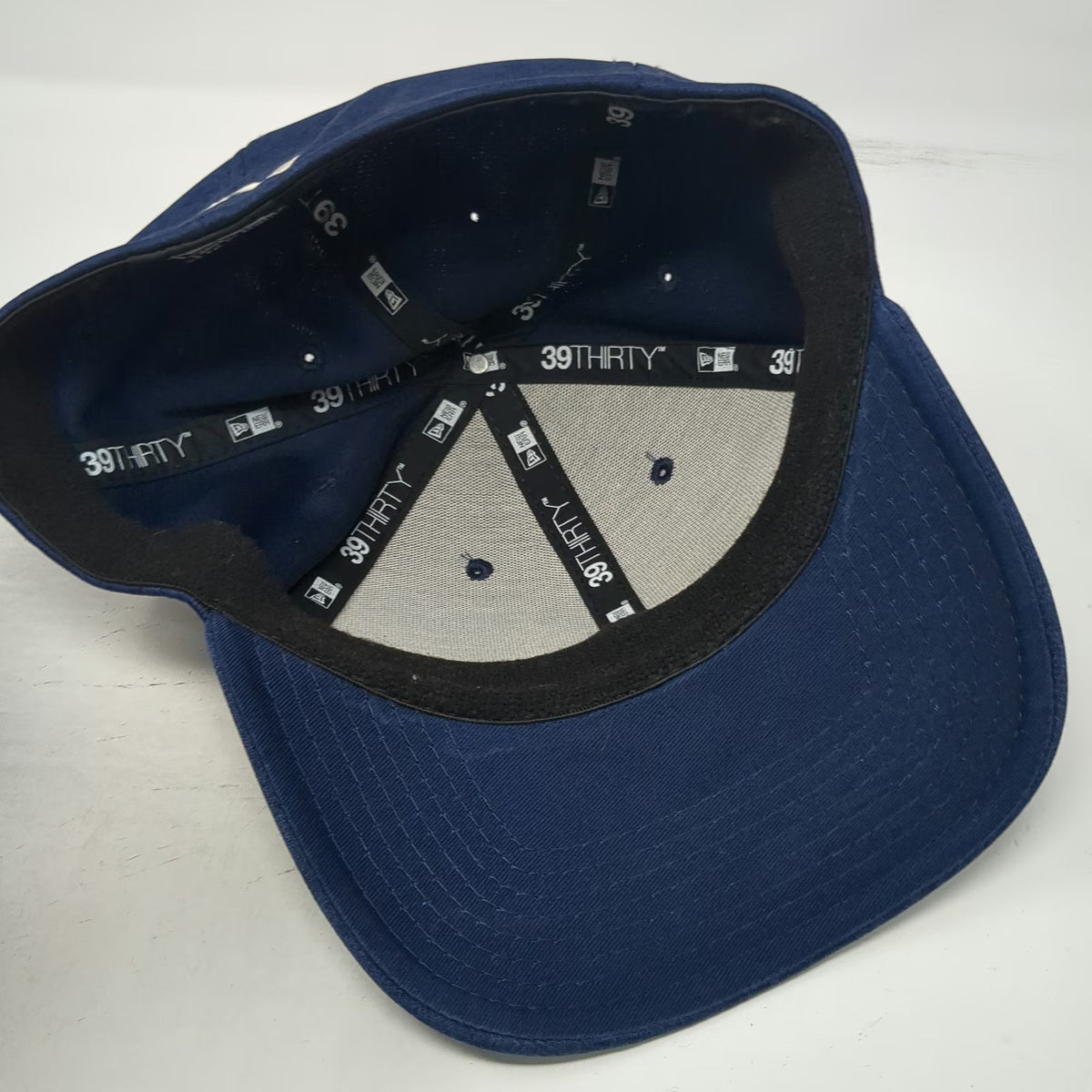 New Era Baseball Cap Blue XL 39THIRTY Stretch Fit SUDS Logo Embroidered Hat