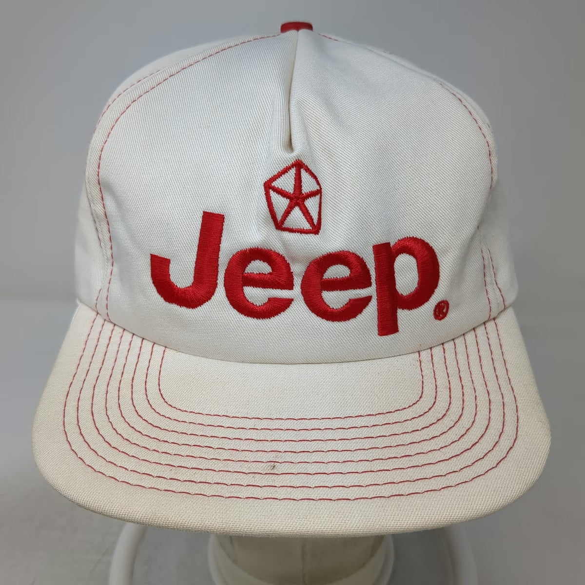 Innovative Products Jeep Chrysler Trucker Snapback Hat White OS USA Vintage