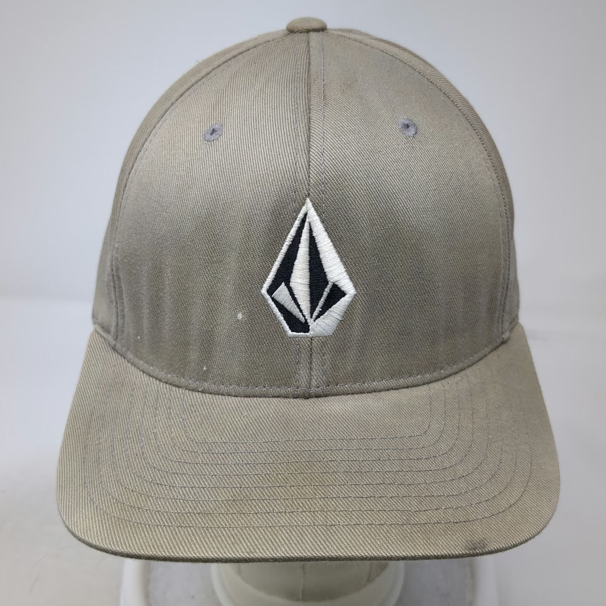 Volcom Baseball Cap Brown M Flexfit Embroidered Stone Logo Stretch Fit Hat