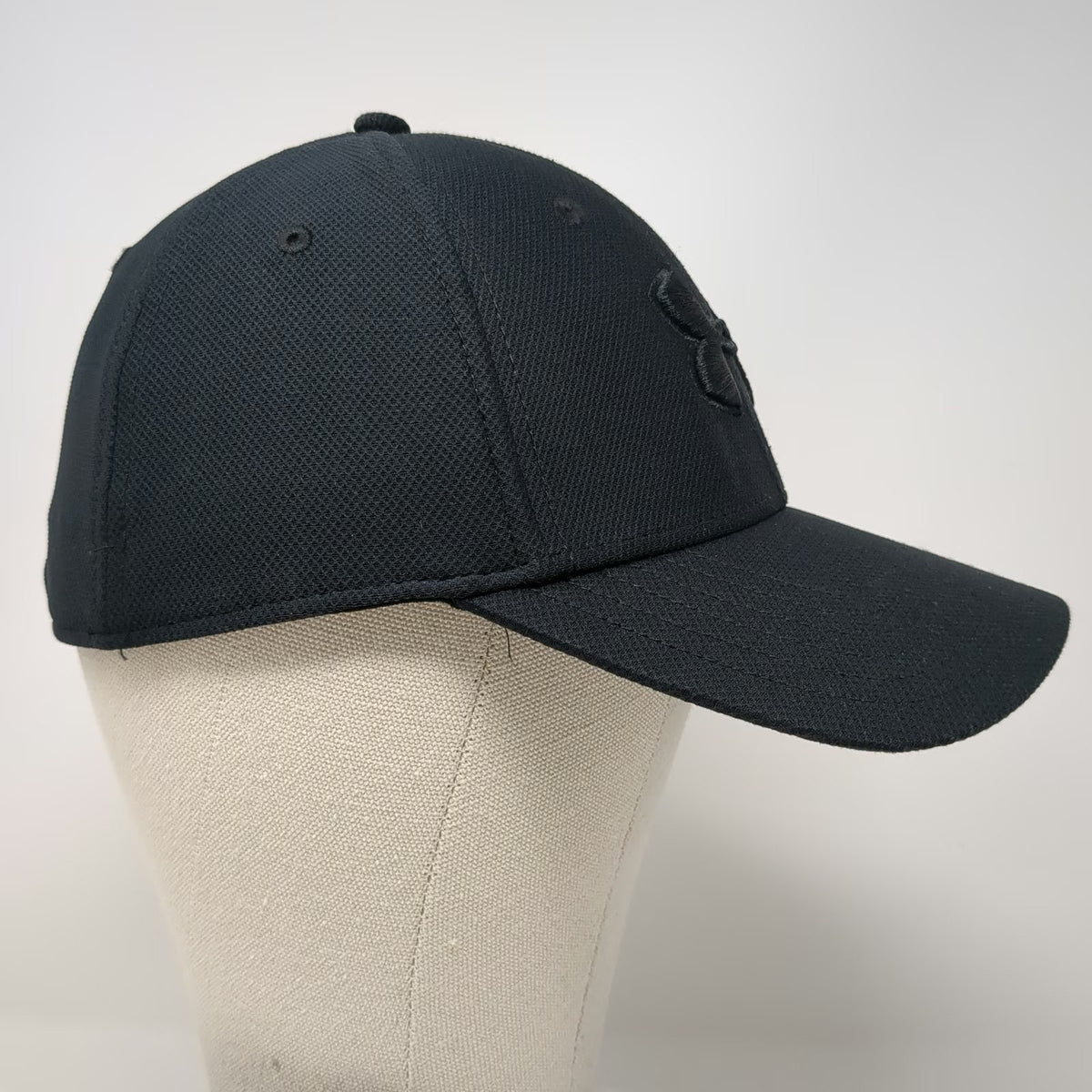 Under Armour Baseball Cap Black L Stretch Fit Embroidered Tonal Logo Hat Classic