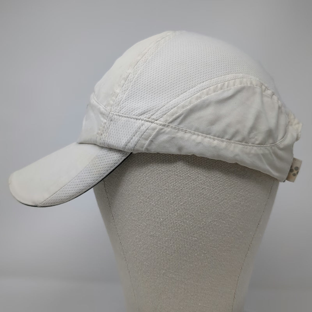 Nike Baseball Cap White One Size Dri-Fit Mesh Reflective Strapback Running Hat