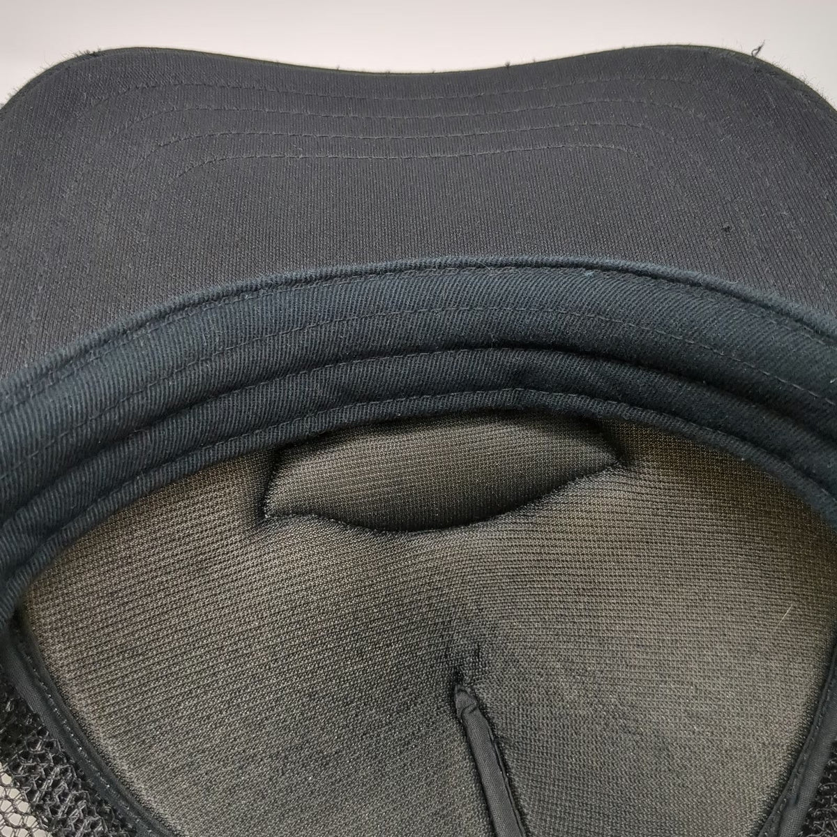 Vans Trucker Hat Black One Size Off The Wall Skateboard Patch Mesh Snapback Foam