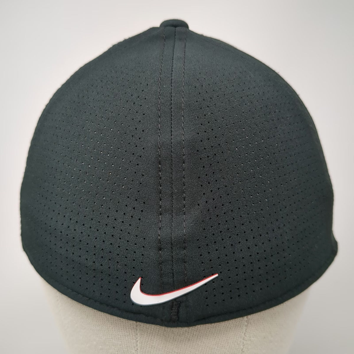 Nike Tiger Woods TW Legacy91 Dri-Fit ADV Baseball Cap Black M Perforated Hat