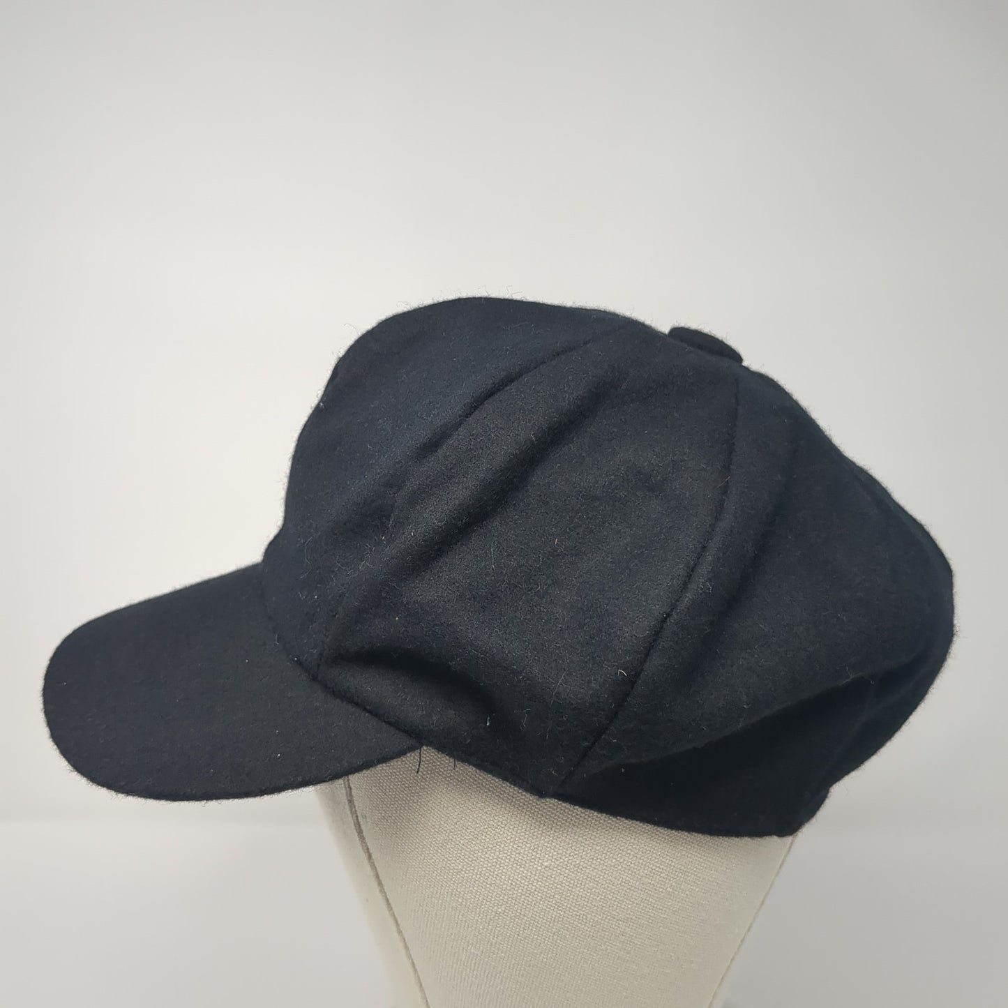 Arlin Fitted Newsboy Cap Hat Black One Size Solid Outdoor Casual Blank