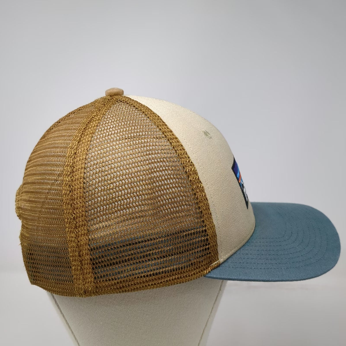 Patagonia Trucker Hat Beige Blue Brown One Size Mesh Snapback P-6 Logo