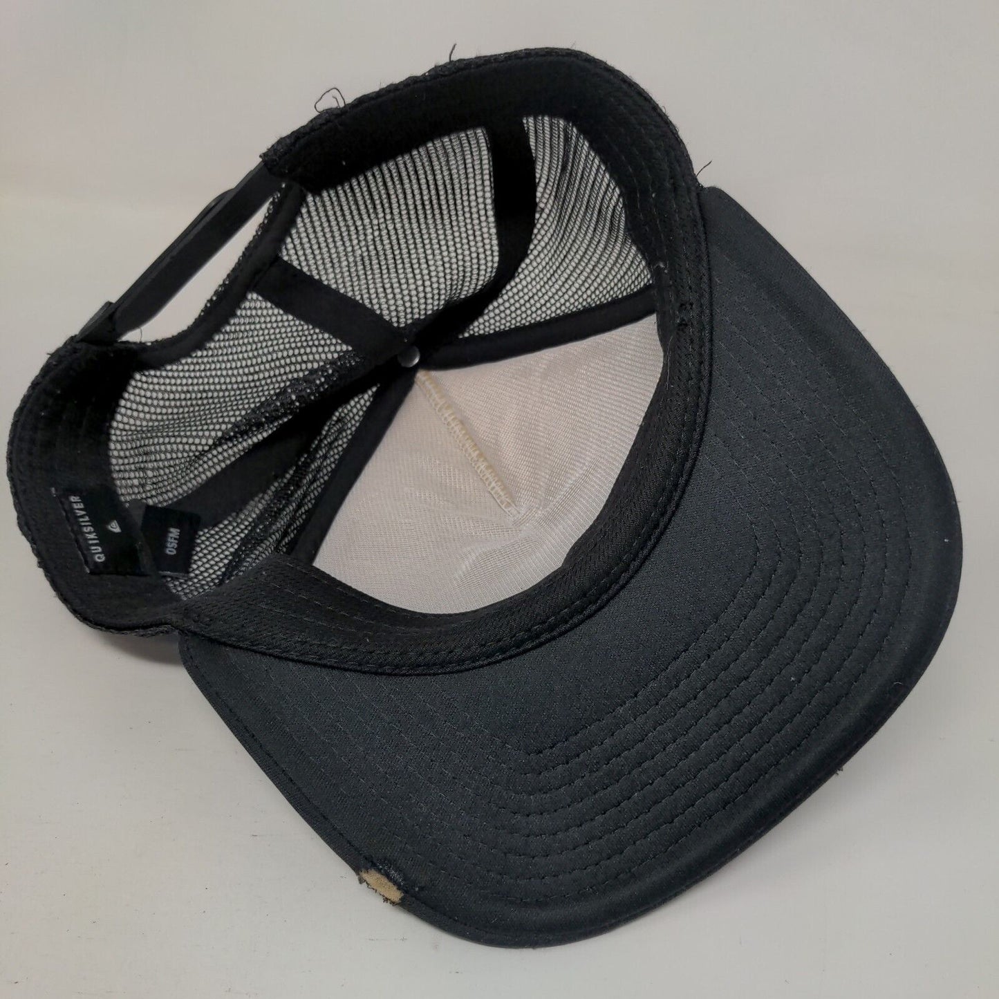 Quiksilver Hawaii Snapback Trucker Hat Black OSFM Adjustable Mesh Back