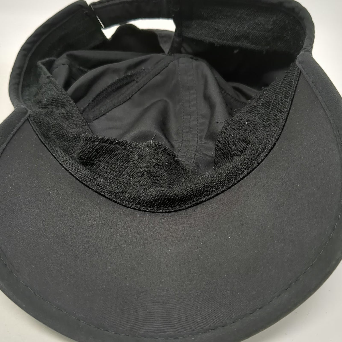 Nike Baseball Cap Black One Size White Swoosh Performance Strapback Hat Running