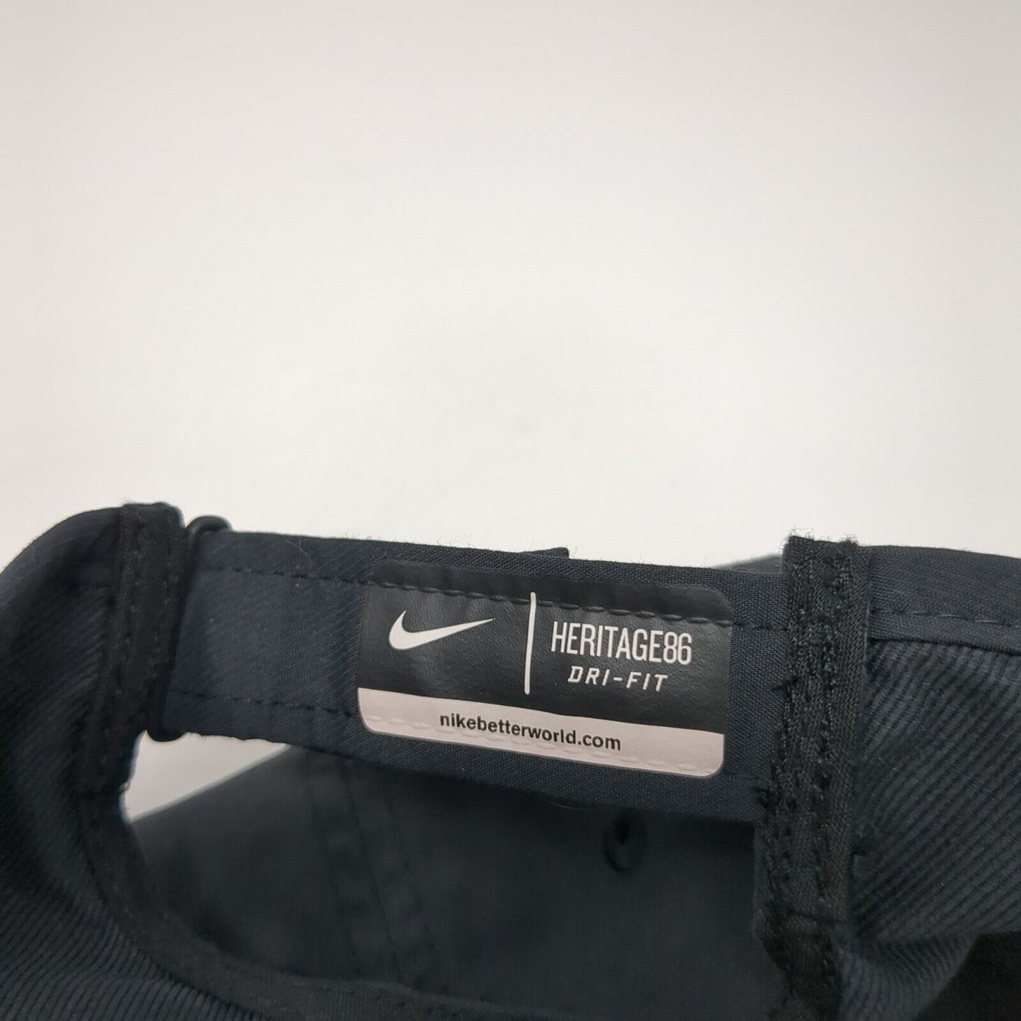 Nike Dri-Fit Strapback Hat Black One Size Adjustable Heritage86 Swoosh