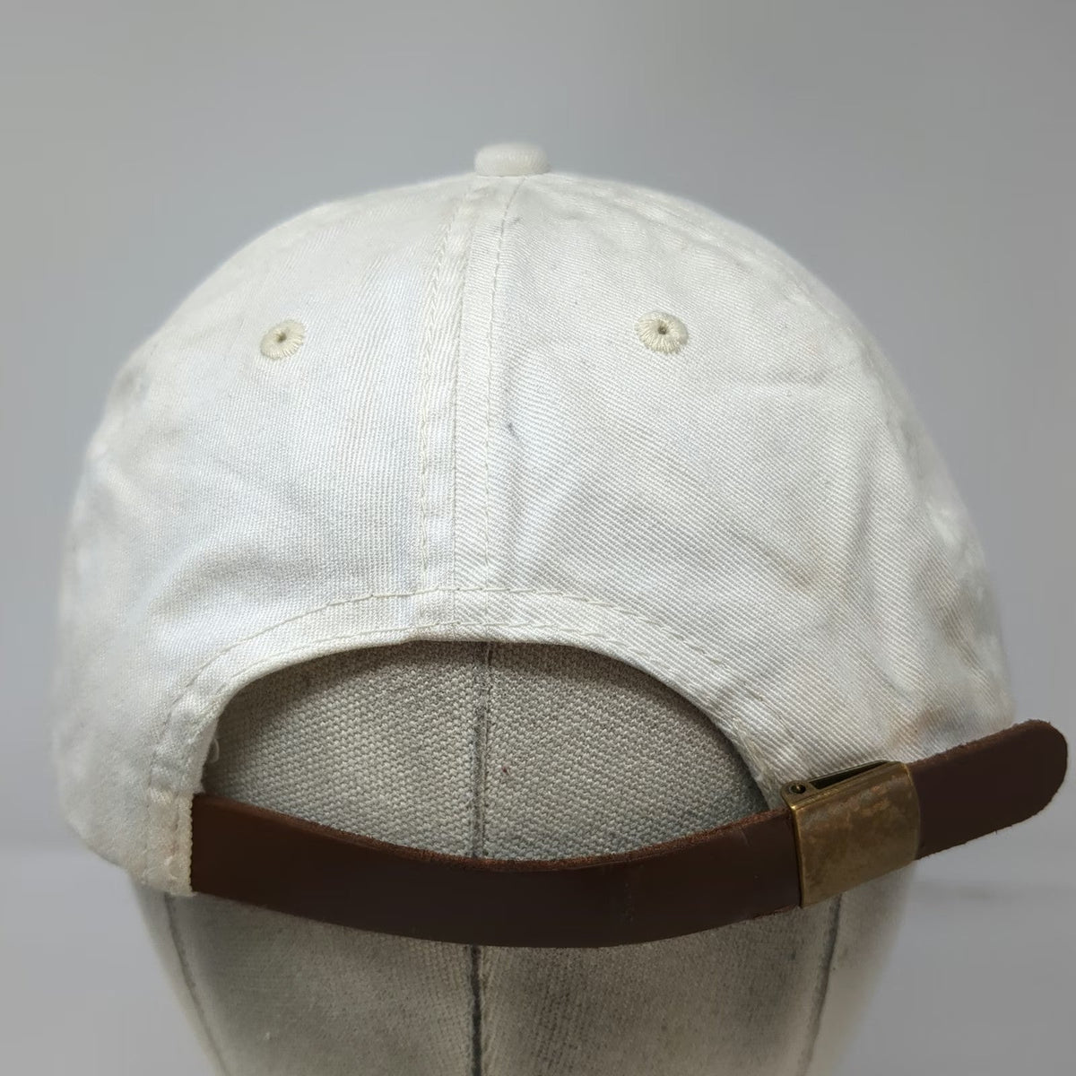 LTRMN Baseball Cap White One Size Leather Strapback Embroidered Flamingo Hat