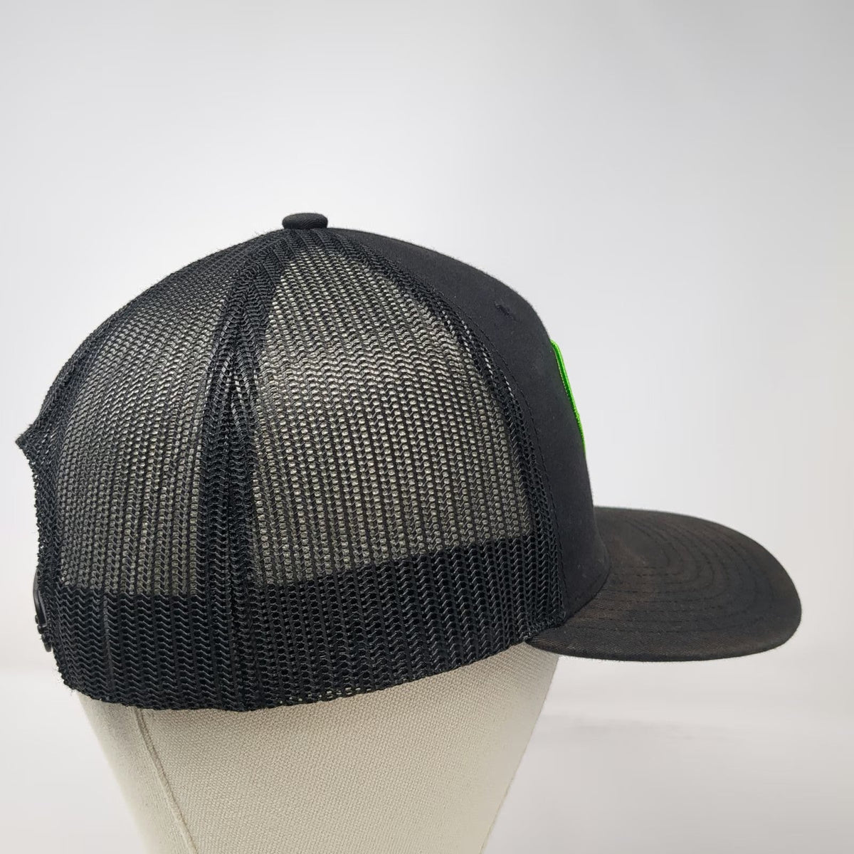 Richardson Trucker Hat Black One Size Googan Baits Mesh Snapback Fishing Tackle