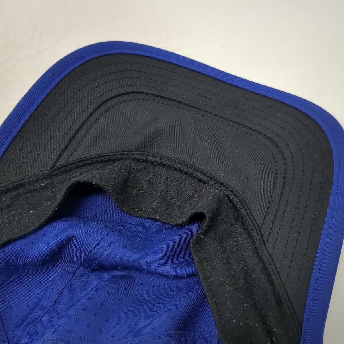 Nike Baseball Cap Blue One Size Dri-Fit Featherlight Mesh Strapback Hat Swoosh