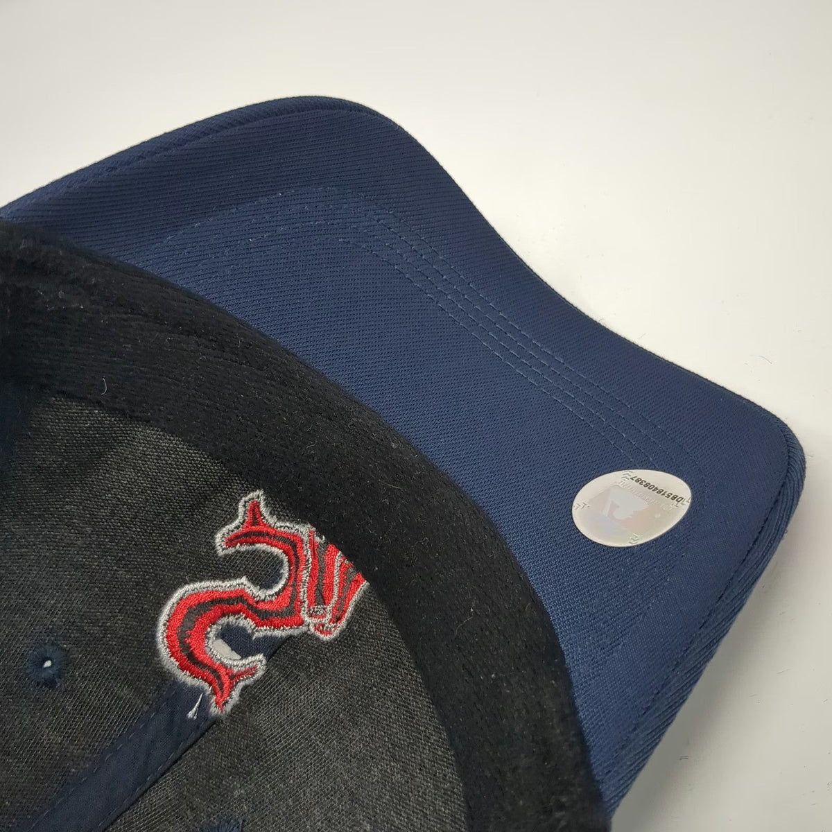 Nike Salem Red Sox Baseball Cap Blue One Size MLB Merchandise Stretch Fit Hat