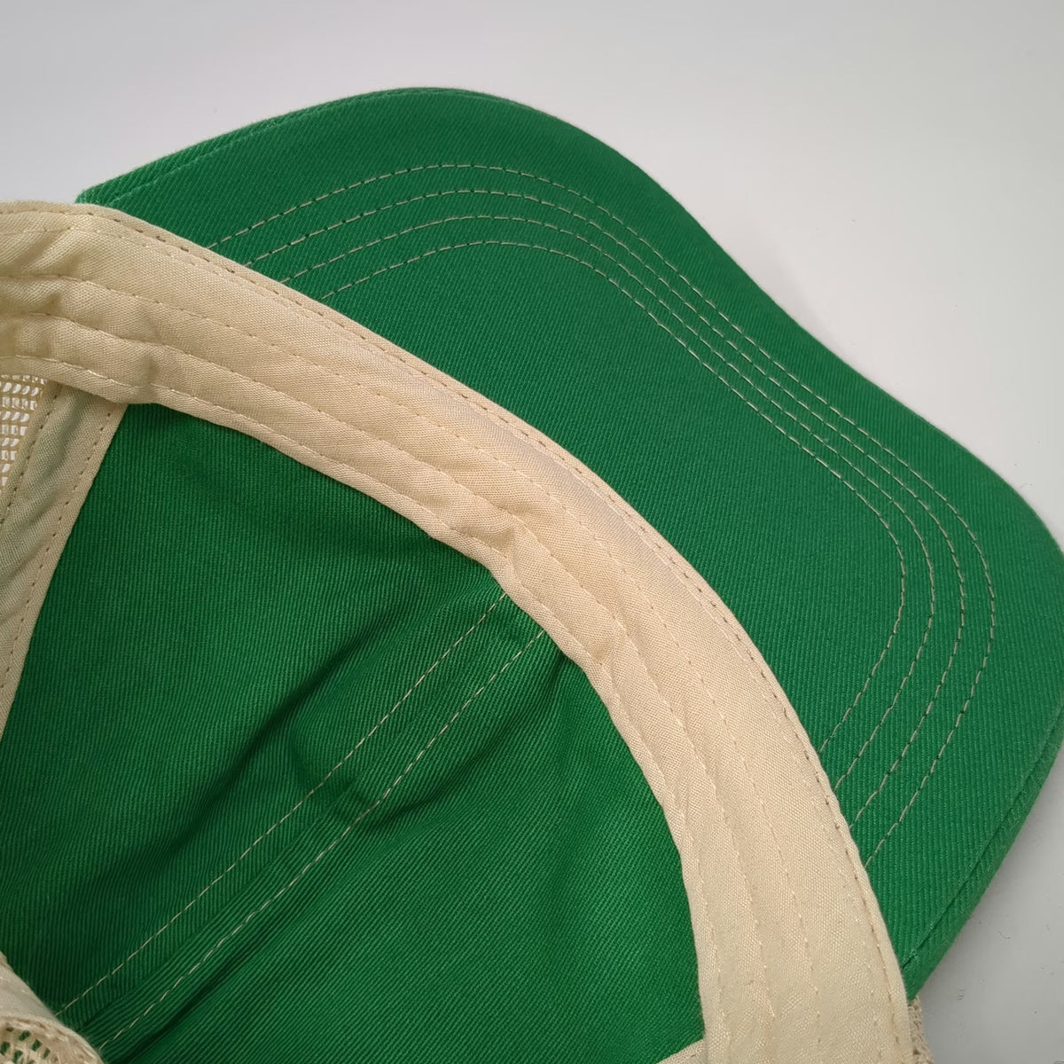 Guinness Trucker Hat Green One Size Mesh Snapback Harp Logo Embroidered Beer