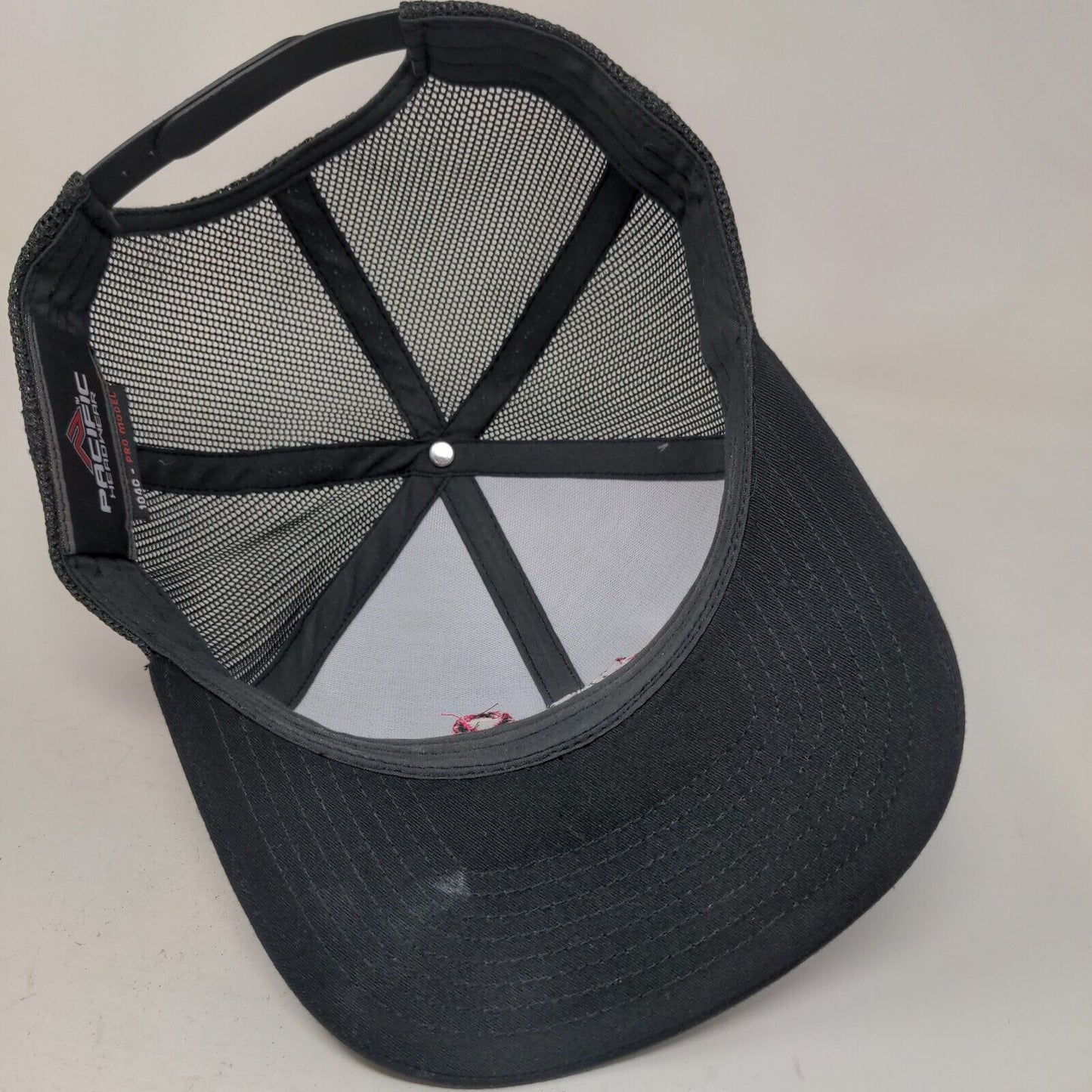 Pacific Headwear Men's Snapback Mesh Back Hat Black Embroidered ADU Outing Logo
