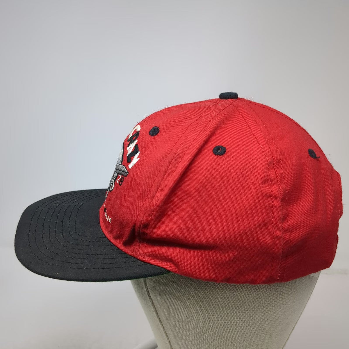 Disney Store Snapback Red Mickey Mouse Plane Crazy Comic Hat USA Vintage