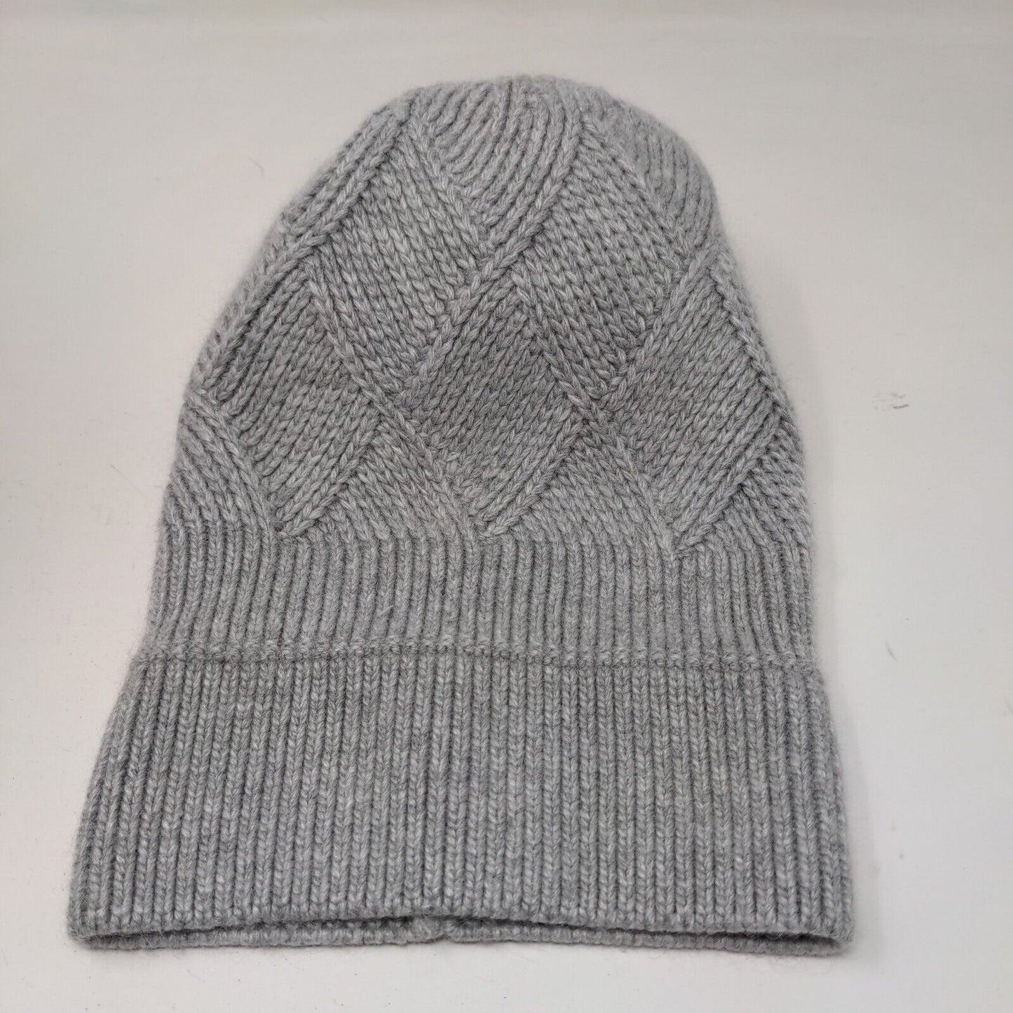 Norla Canada Women's Knit Beanie Hat Cap Gray Pom Pom Alpaca Acrylic Blend