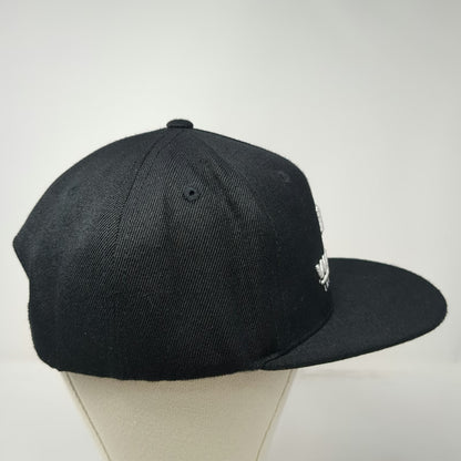 Bioworld Wayne Industries 5 Panel Black One Size Snapback Batman Flat Bill Hat