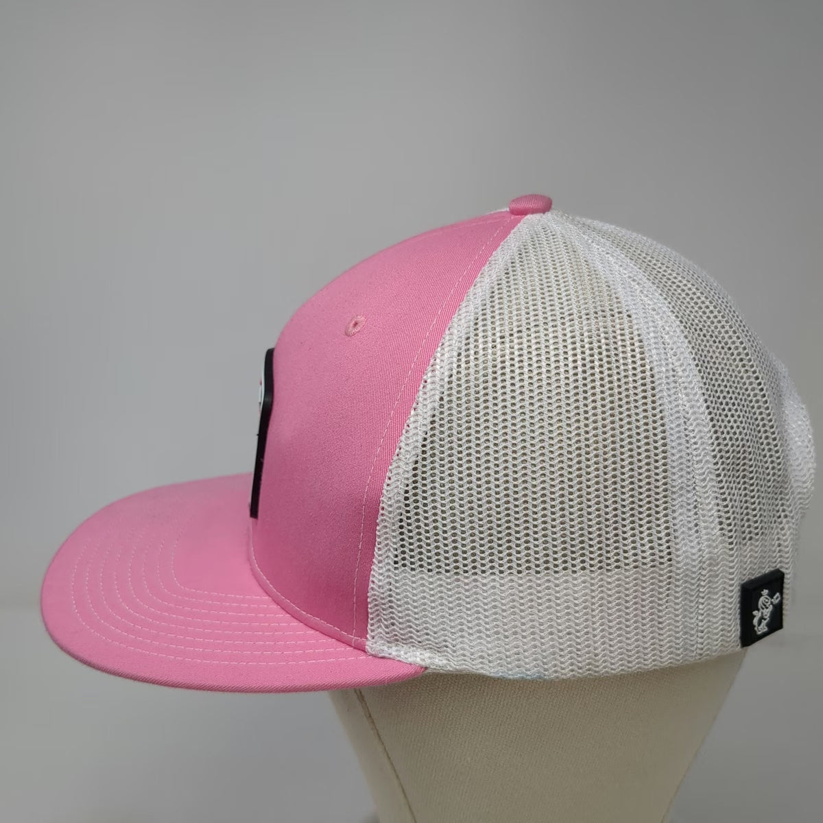 Richardson Trucker Hat Pink White One Size Mesh Snapback 4Bagger Cornhole Lion