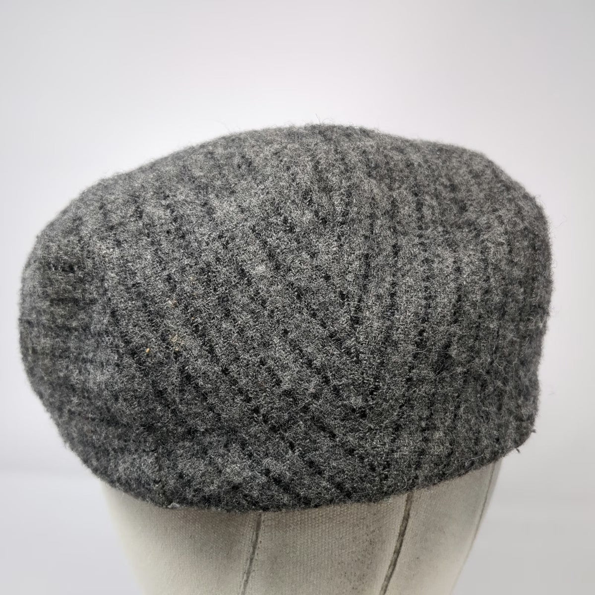 Dobbs Newsboy Cap Gray XL Wool Pinstripe Made in USA Satin Lining Pattern Hat