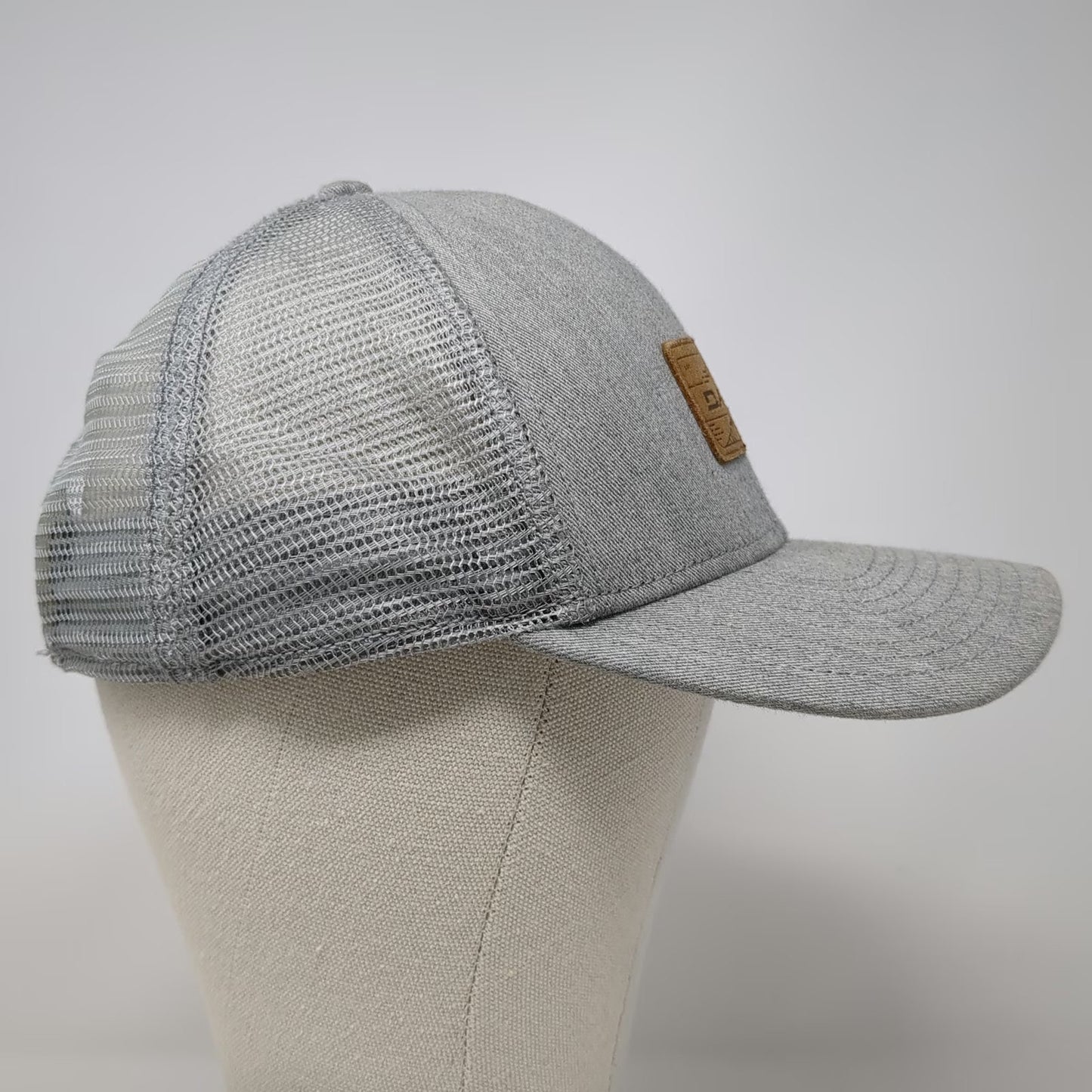 Dakine Trucker Hat Gray OSFM Mesh Back Snapback Curved Bill Mountain Wave hat