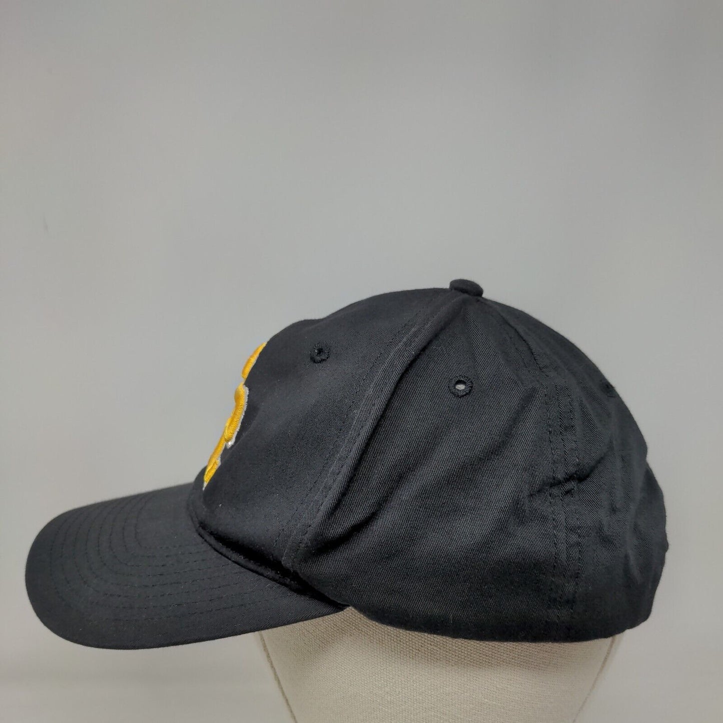 D2 Snapback Hat Black Medium-Large Embroidered Richardson Pro 212