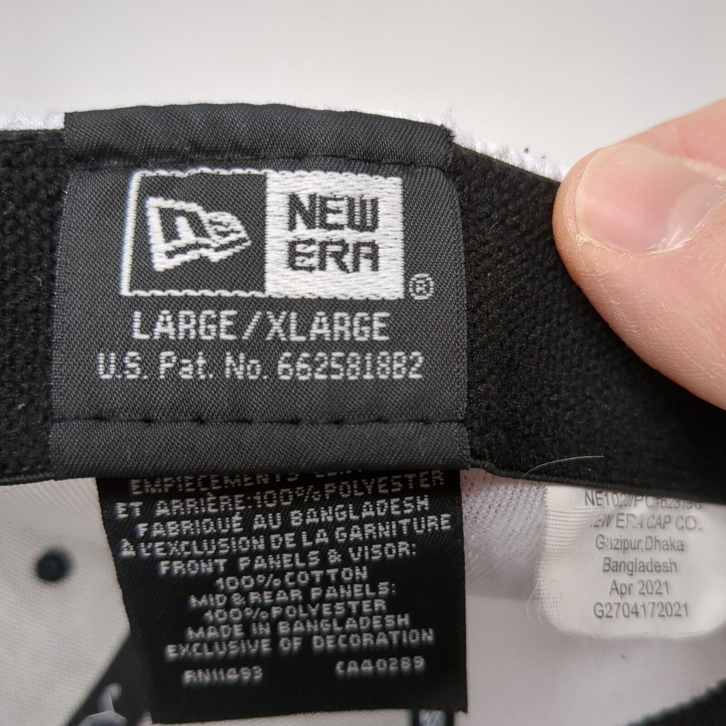 New Era Fitted Trucker Hat Black L/XL Breathable Mesh Back 39Thirty 6 Panel